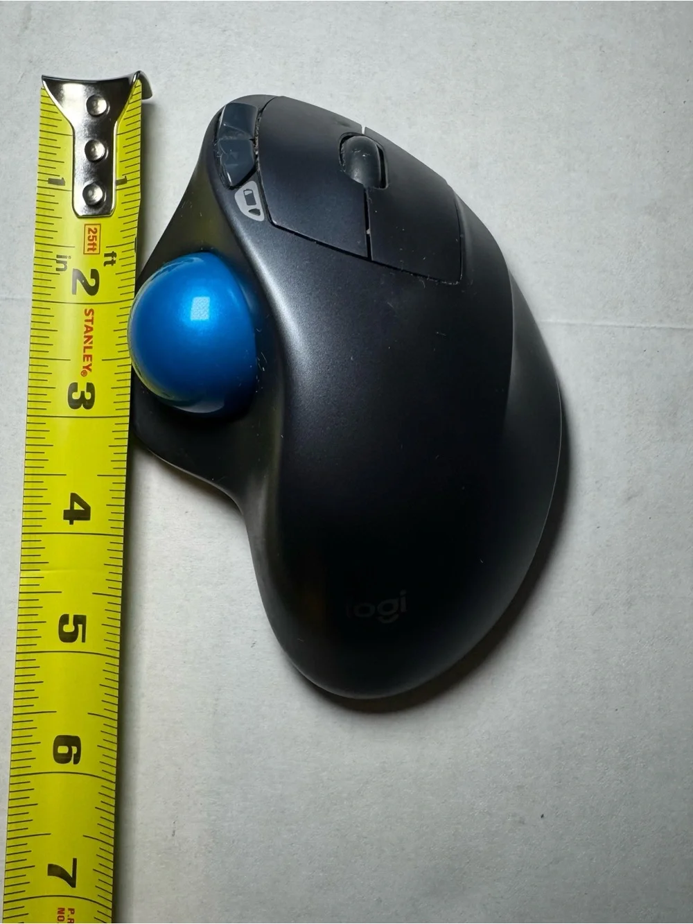 Logitech M570 Wireless Ergonomic Trackball Mouse